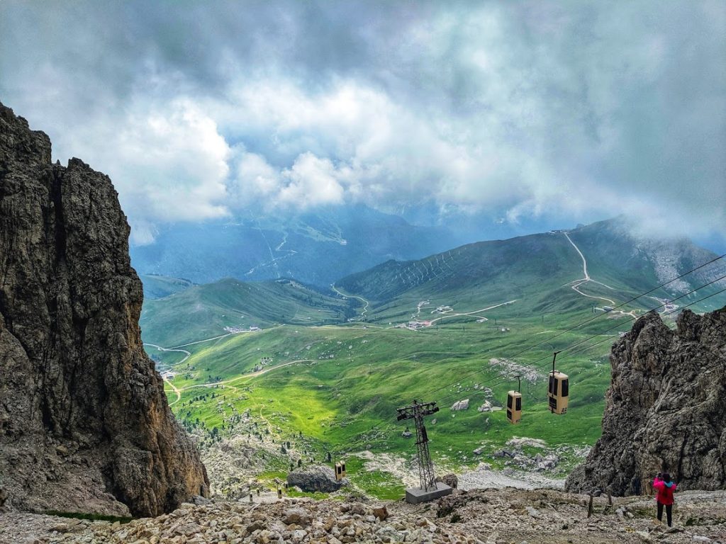 Pohled z vrcholu Sasso Lungo (Langkofel)