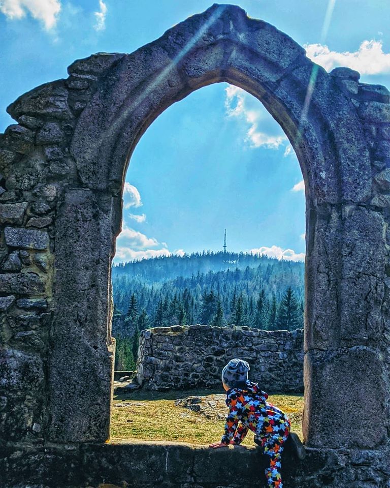 zřícenina kostela svatého Mikuláše
